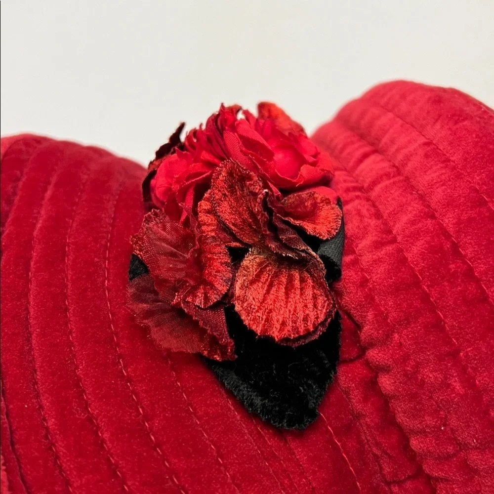 90’s TOUCAN COLLECTION NEW YORK RED VELOUR SILK FLOWER BUCKET HAT